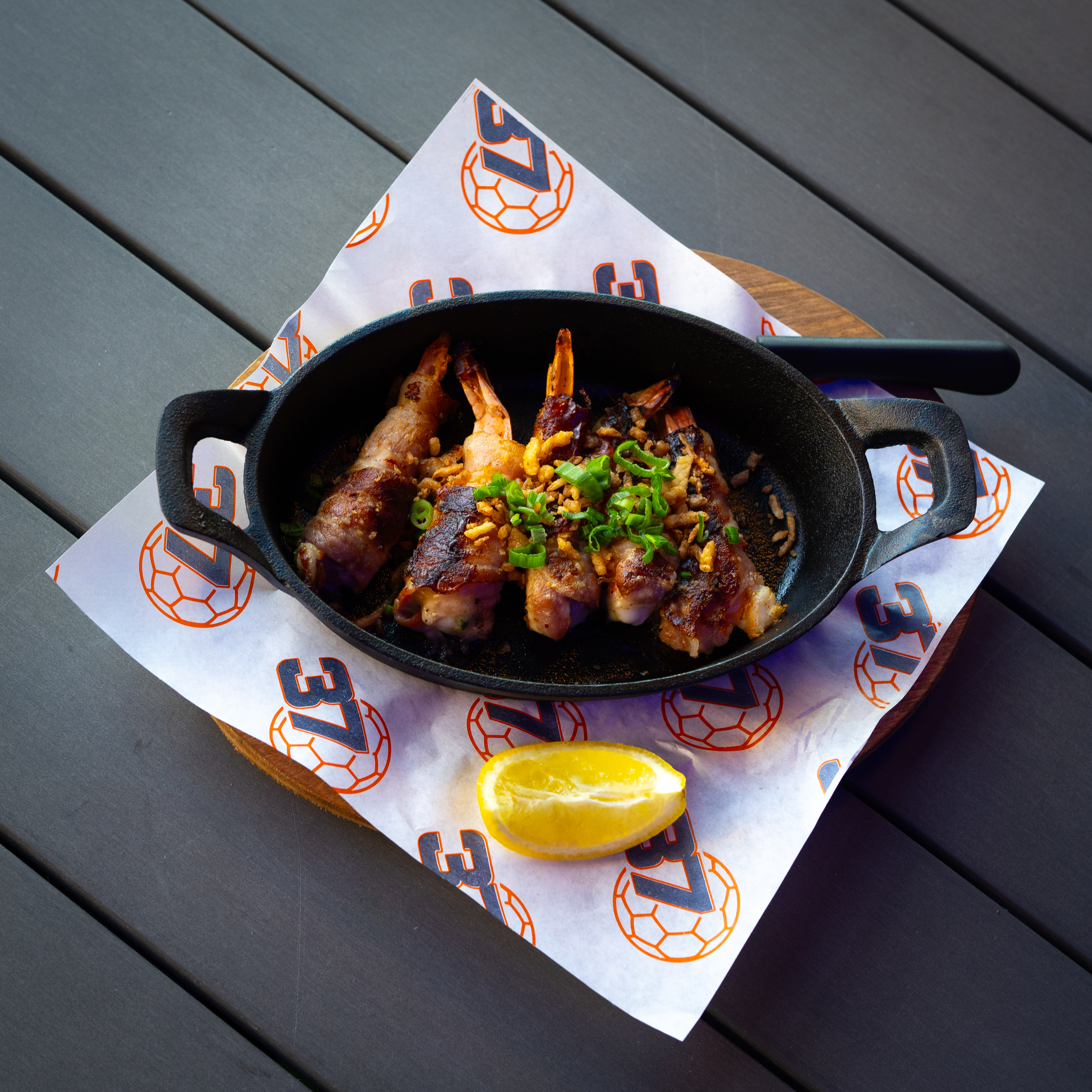 Camarones a la tocineta